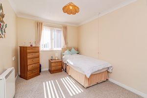 BEDROOM- click for photo gallery